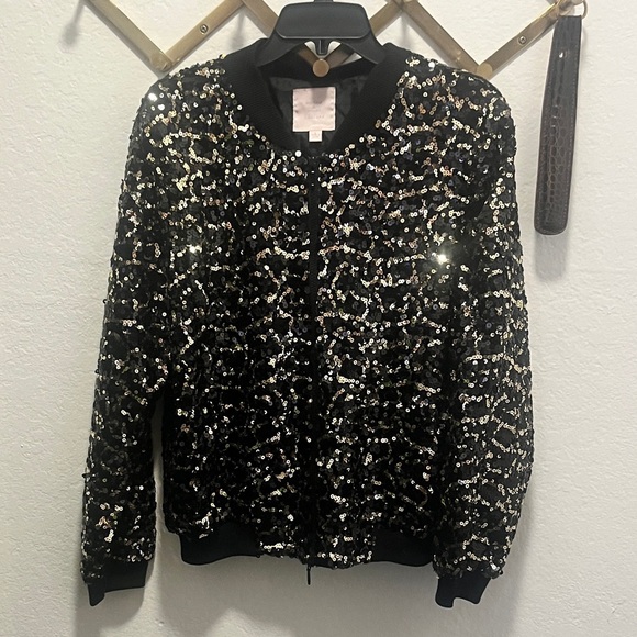 Black and Gold Sequin Bomber Jacket - Picture 1 of 8